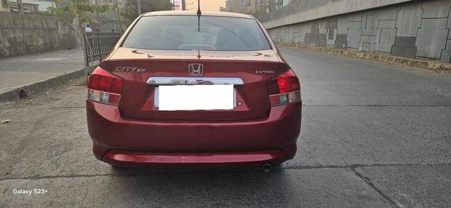 https://images10.gaadi.com/usedcar_image/4520335/original/processed_77a2f3da36d9b4e01b917412e8ef6b25.jpeg?imwidth=6401