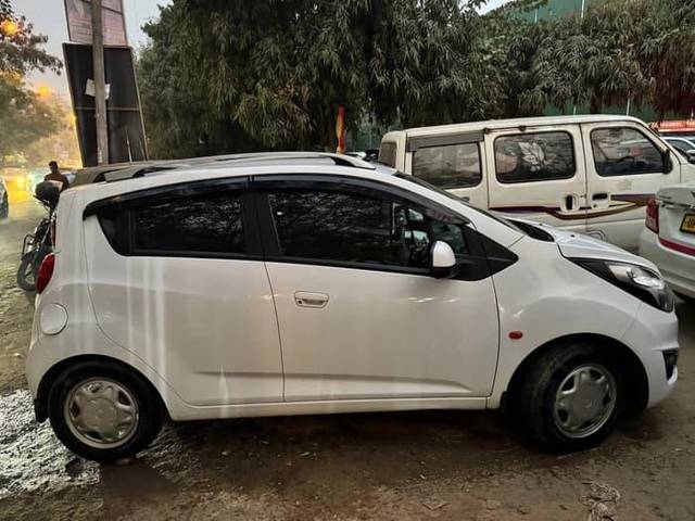 https://images10.gaadi.com/usedcar_image/4520342/original/processed_90f52fb2c6796f23d66761e985e2954b.jpg?imwidth=6401