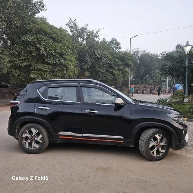 https://images10.gaadi.com/usedcar_image/4520345/original/processed_cb93deac4c6b09768b54e3bd70b17108.jpg?imwidth=6401