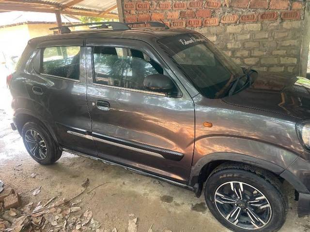 https://images10.gaadi.com/usedcar_image/4520357/original/processed_197b088b-e0d2-4259-afbe-7e052d29827b.jpeg?imwidth=6401