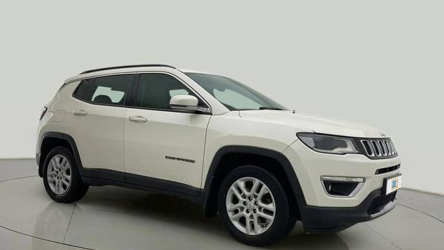 https://images10.gaadi.com/usedcar_image/4520366/original/3a45a7a08b7bbdff951b8823e53b036b.jpg?imwidth=6400