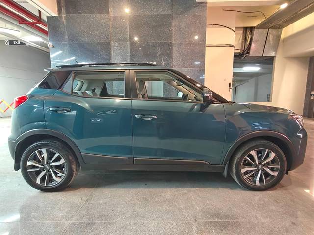 https://images10.gaadi.com/usedcar_image/4520368/original/processed_130874b72989de6d40b8945687fab0f5.jpg?imwidth=6401