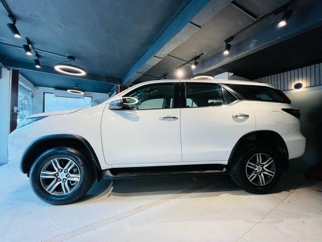 https://images10.gaadi.com/usedcar_image/4520372/original/b494069e1b3b2db03974f838b0cfd394.jpg?imwidth=6400