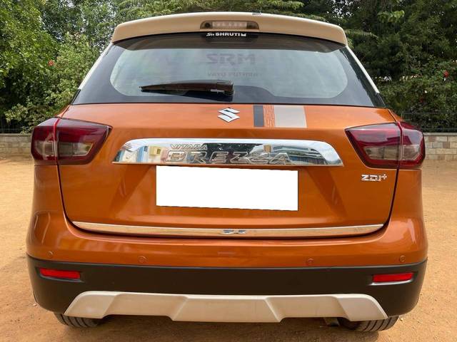 https://images10.gaadi.com/usedcar_image/4520373/original/processed_59d16d03b2f2fe5b773f9b7dba083695.jpg?imwidth=6402