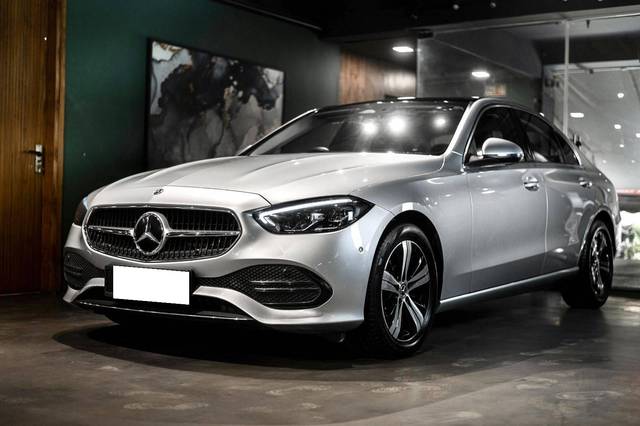 https://images10.gaadi.com/usedcar_image/4520379/original/processed_4790a6e972109872087fdcfab8add9bc.jpg?imwidth=6402