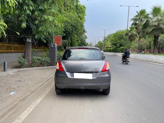 https://images10.gaadi.com/usedcar_image/4520407/original/processed_8ab54276d37fc90011cec6b180992637.jpg?imwidth=6401