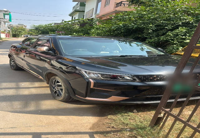 https://images10.gaadi.com/usedcar_image/4520427/original/09837bf6-44b2-47dd-96ff-ef98e3b5a1ac.?imwidth=6401