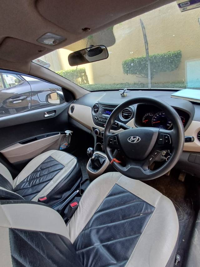 https://images10.gaadi.com/usedcar_image/4520456/original/d7f85f3d1d59d0957a6f9bb957a51016.jpg?imwidth=6402