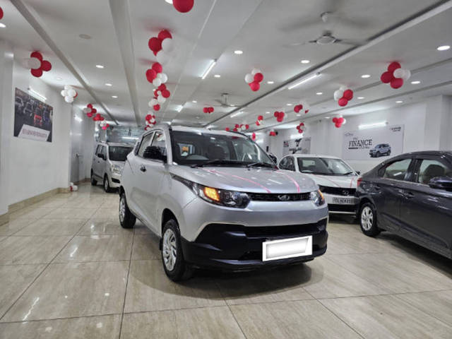 https://images10.gaadi.com/usedcar_image/4520458/original/processed_012ed7834e41dc70d57574fdee3c24ad.png?imwidth=6400