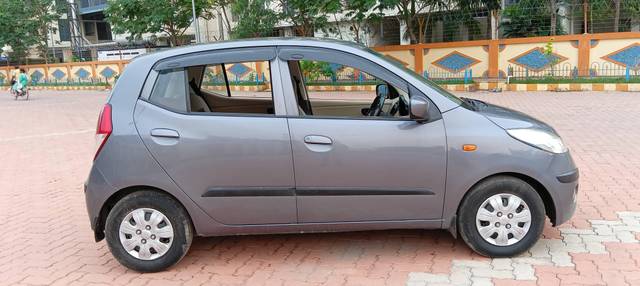 https://images10.gaadi.com/usedcar_image/4520475/original/processed_e60f581657dc35175ec97b2ab4698d2f.jpg?imwidth=6401