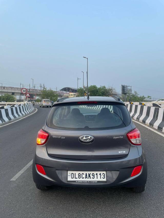 https://images10.gaadi.com/usedcar_image/4520480/original/processed_3e48b95ce00c5893c1395dc42c38352c.jpg?imwidth=6402