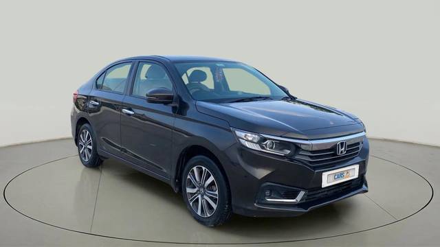 https://images10.gaadi.com/usedcar_image/4520484/original/4c83bf627e2aa527134c1273a1db2e6f.jpg?imwidth=6400