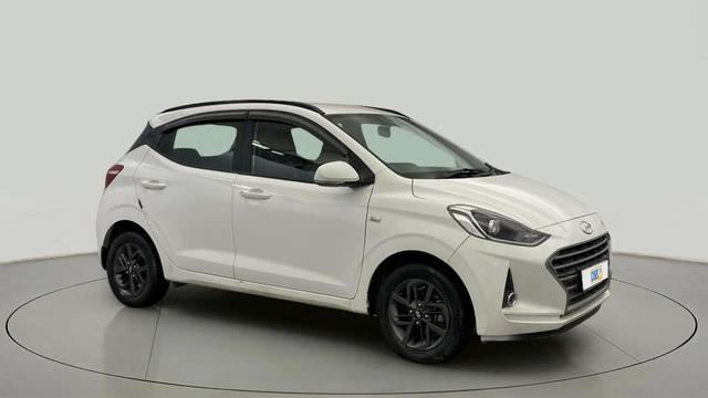https://images10.gaadi.com/usedcar_image/4520487/original/4cb106601b2619ab68c5838888590d7e.jpg?imwidth=6400