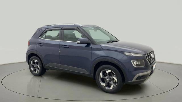 https://images10.gaadi.com/usedcar_image/4520493/original/d3bbeb71efbcbe52b5b31c468b7d9a8c.jpg?imwidth=6400