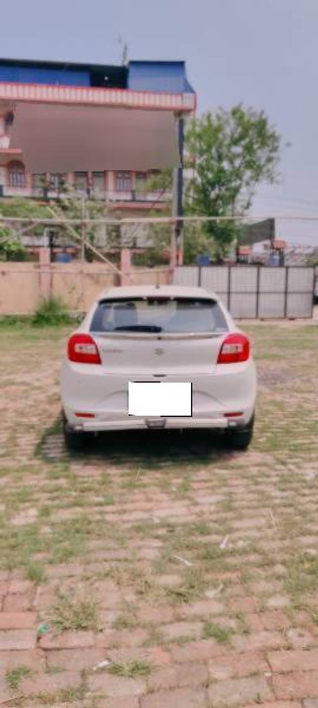 https://images10.gaadi.com/usedcar_image/4520495/original/processed_31ebb649-099c-467b-903e-237aaff73ca2.jpg?imwidth=6402