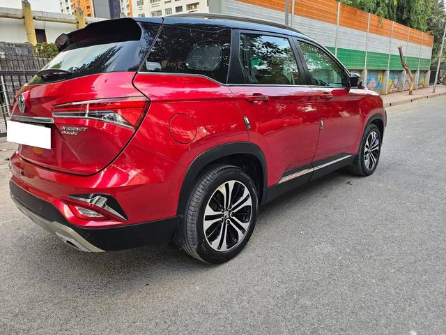 https://images10.gaadi.com/usedcar_image/4520496/original/processed_5852b7aabe16bce3fe60820554ffd16a.jpg?imwidth=6402