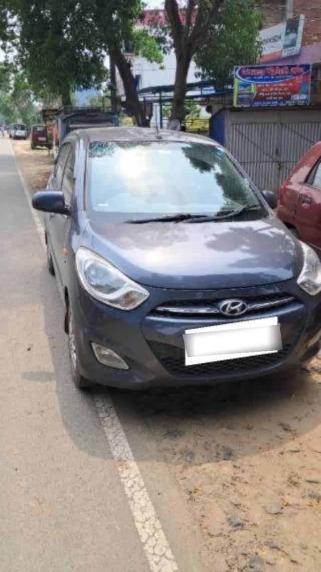 https://images10.gaadi.com/usedcar_image/4520523/original/processed_processed_44d3b61c-e545-4d6b-b1cc-12c4fe196b99.jpg?imwidth=6400
