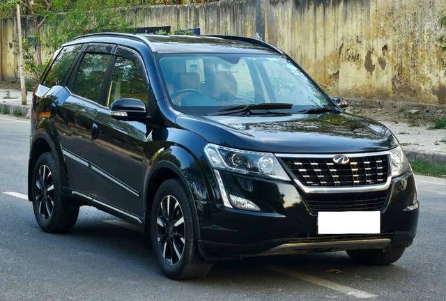 https://images10.gaadi.com/usedcar_image/4520555/original/processed_42d9dad76a10c533adcbb4b38fb9970c.jpg?imwidth=6400