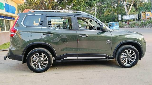 https://images10.gaadi.com/usedcar_image/4520557/original/processed_961d1610ee6ac05869ebb0dfe3de6783.jpg?imwidth=6401