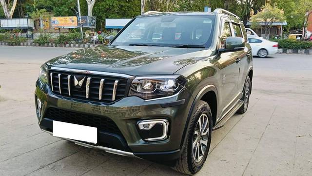https://images10.gaadi.com/usedcar_image/4520557/original/processed_e82030128c61ca9c183d8bab987b3b19.jpg?imwidth=6402