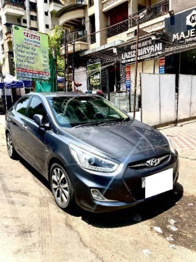 https://images10.gaadi.com/usedcar_image/4520567/original/processed_d1c2d8a9-6e20-4b03-a647-476b154925c4.jpeg?imwidth=6400