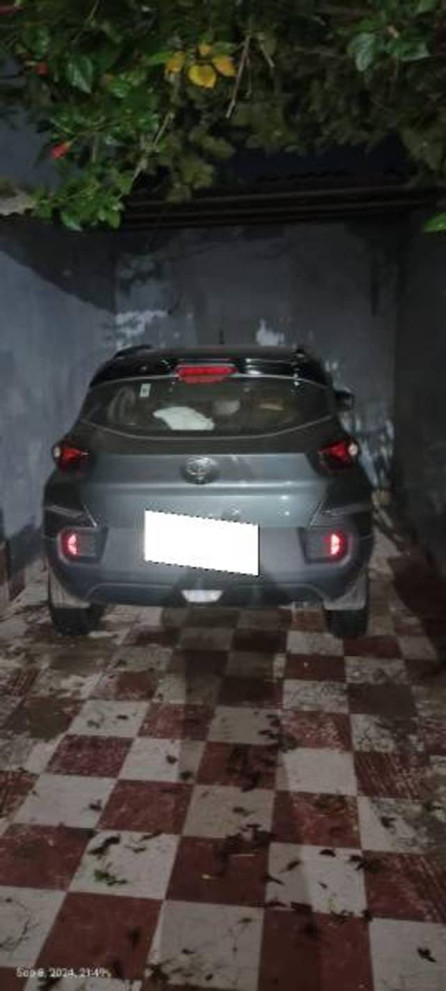 https://images10.gaadi.com/usedcar_image/4520577/original/processed_192dbc21-5faa-40b1-b641-24635291195d.jpg?imwidth=6400