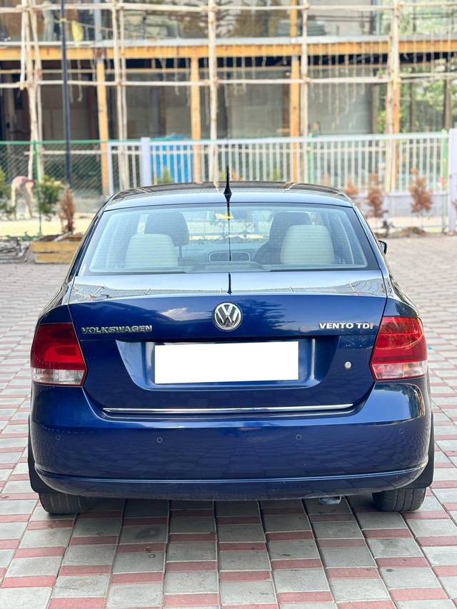 https://images10.gaadi.com/usedcar_image/4520587/original/processed_5ddb7c8485b7293acae1cd733806bcc4.jpg?imwidth=6401