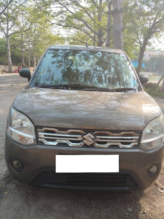 https://images10.gaadi.com/usedcar_image/4520589/original/processed_9127bd61fba3dc7ed9428383a7dddc5e.jpg?imwidth=6402
