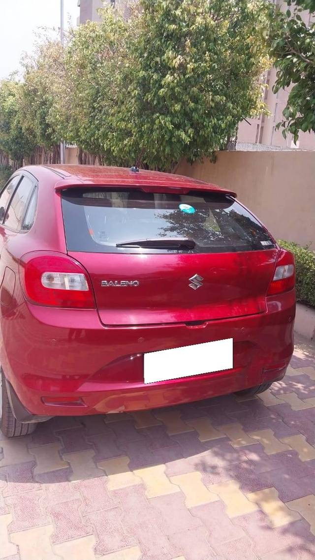 https://images10.gaadi.com/usedcar_image/4520596/original/processed_586eae04-5829-4c69-a583-5506c2313e47.jpg?imwidth=6401