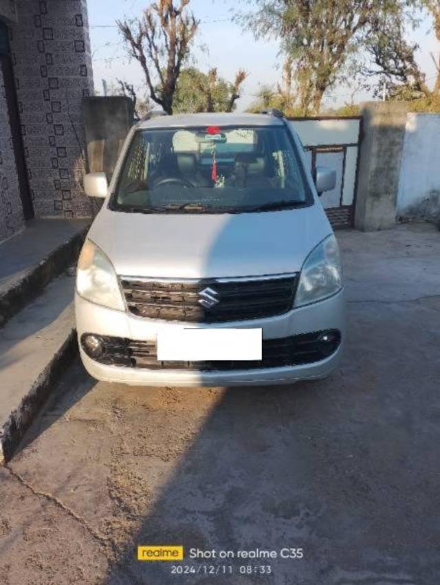 https://images10.gaadi.com/usedcar_image/4520625/original/processed_643607c9-af71-49a5-b8bf-cdd9b5e1739f.jpg?imwidth=6400