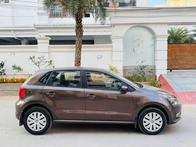 https://images10.gaadi.com/usedcar_image/4520662/original/8feeff6665390489fd04c3d6d4a7febf.jpg?imwidth=6401