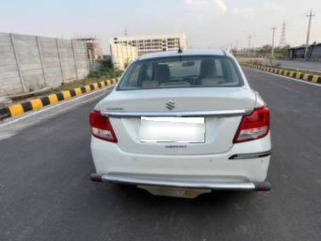 https://images10.gaadi.com/usedcar_image/4520665/original/processed_41d0e45b7dce4239b8365fc36f723862.jpg?imwidth=6402
