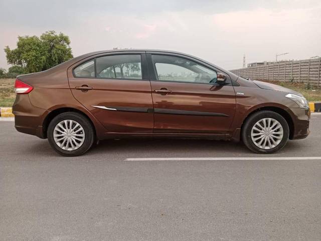 https://images10.gaadi.com/usedcar_image/4520738/original/processed_ea399a8edd052510b946f5abff6840f0.jpg?imwidth=6401