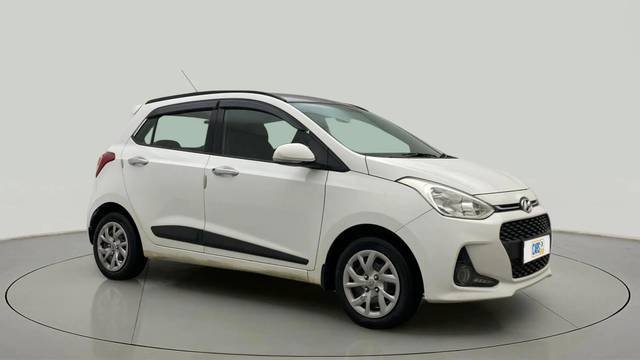 https://images10.gaadi.com/usedcar_image/4520744/original/7ecebbb670a7fa6d70ca8088ee60dc3c.jpg?imwidth=6400