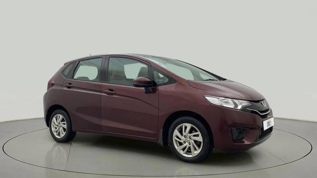 https://images10.gaadi.com/usedcar_image/4520745/original/c2ee954ac0b8cdf5dc2794a04c012c16.jpg?imwidth=6400