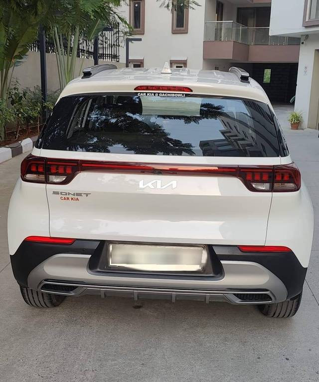 https://images10.gaadi.com/usedcar_image/4520751/original/processed_7d0e88185696d322118f45d25f833833.jpg?imwidth=6402