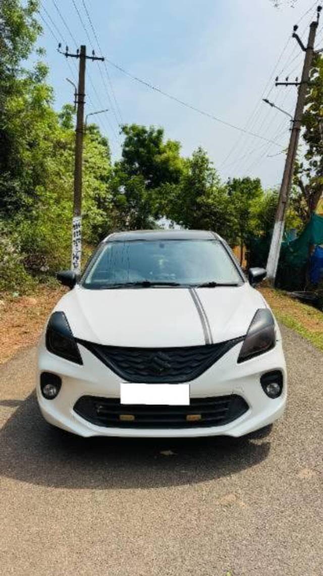 https://images10.gaadi.com/usedcar_image/4520774/original/processed_cd839a80-682b-4206-b97a-6a199ad54e3e.jpg?imwidth=6400