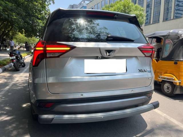 https://images10.gaadi.com/usedcar_image/4520776/original/processed_9ece7285-bd36-47de-80e8-e528819bd5bf.jpeg?imwidth=6401