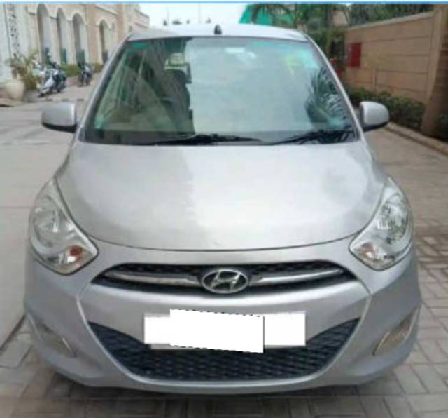 https://images10.gaadi.com/usedcar_image/4520782/original/processed_34dd949f-97c0-4805-8305-2d10695d3630.png?imwidth=6400