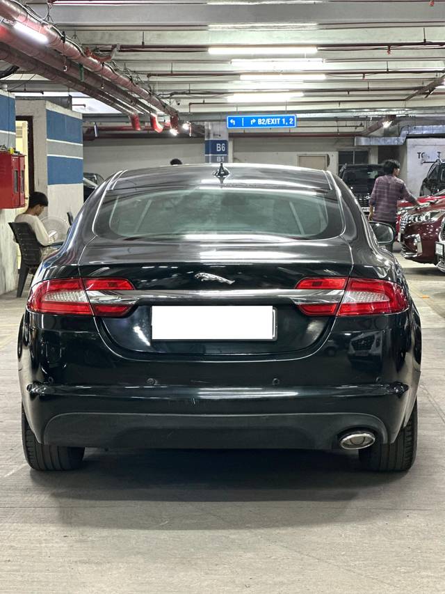 https://images10.gaadi.com/usedcar_image/4520796/original/processed_8a5a7426b9f4c39b415f4c8185ab33cc.jpg?imwidth=6401