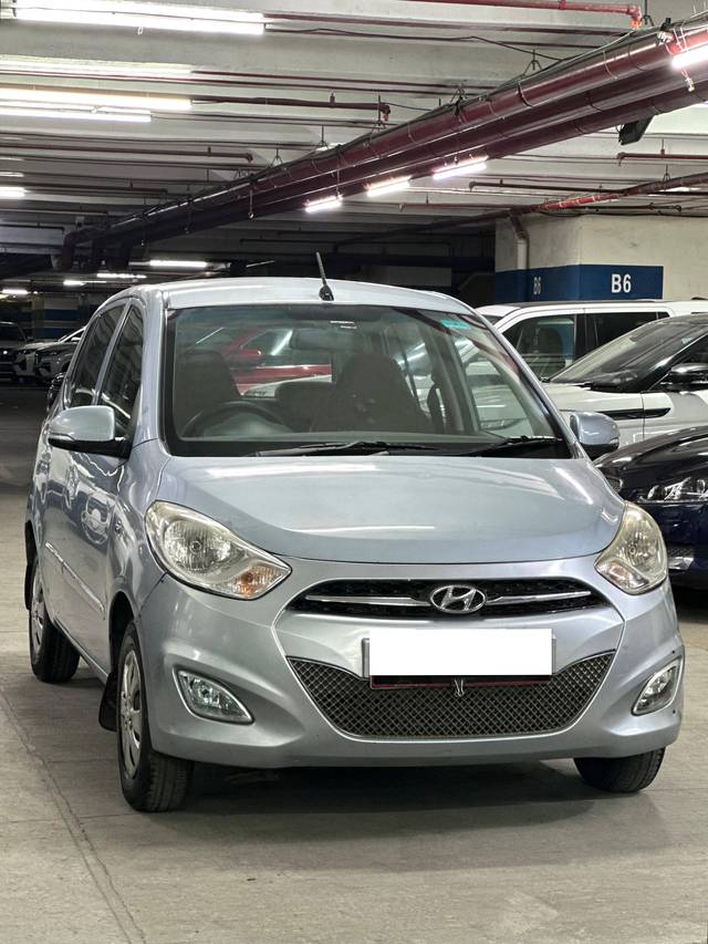 https://images10.gaadi.com/usedcar_image/4520807/original/processed_23a9f52ff87f9ec16d66d3f081e1a8c1.jpg?imwidth=6400