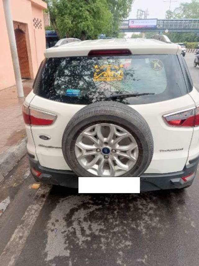 https://images10.gaadi.com/usedcar_image/4520809/original/processed_9e31a8a0-ae7c-49de-a3ab-3b7bffc58a2f.jpg?imwidth=6400