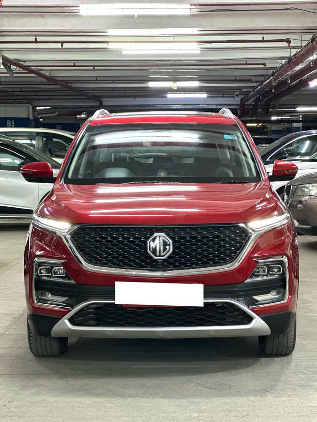 https://images10.gaadi.com/usedcar_image/4520810/original/processed_357329da72b2da434565e1753023428c.jpg?imwidth=6402