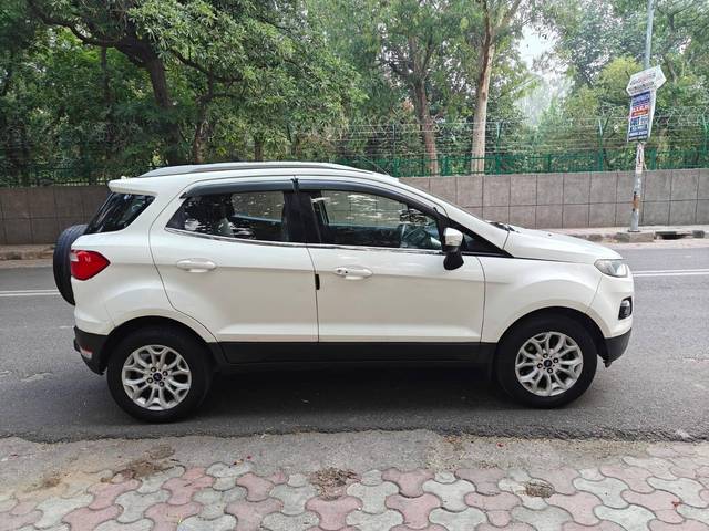 https://images10.gaadi.com/usedcar_image/4520811/original/processed_9331c6c408fe6d8f2cd02db6f08b6fd9.jpg?imwidth=6401