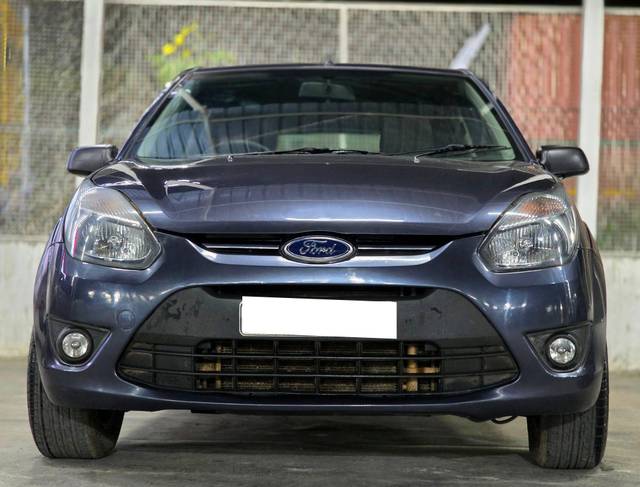 https://images10.gaadi.com/usedcar_image/4520815/original/processed_297a2dead32b7131795b7ad3c18adaad.jpg?imwidth=6402