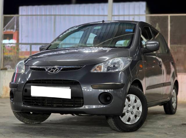 https://images10.gaadi.com/usedcar_image/4520818/original/processed_e7096926b5b663e687e269ff0ee87efa.jpg?imwidth=6402
