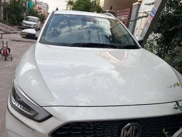 https://images10.gaadi.com/usedcar_image/4520850/original/processed_77d9cc56-fdf3-4df7-97f1-b95a237092cd.jpeg?imwidth=6400