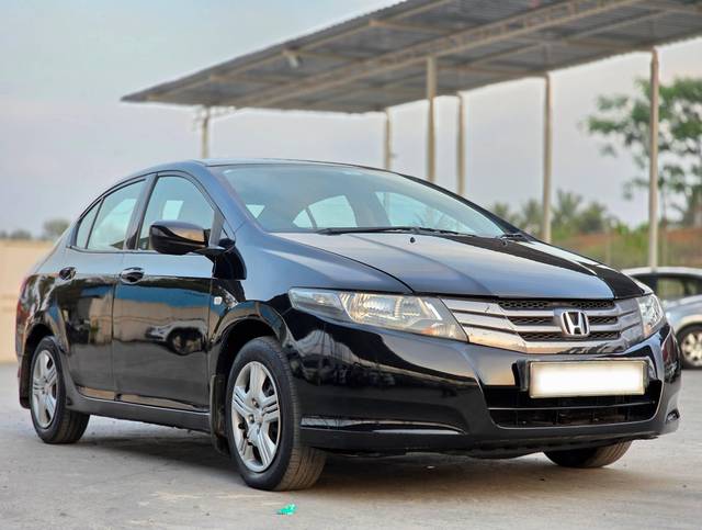 https://images10.gaadi.com/usedcar_image/4520879/original/processed_78c0594115d7b28576090a692e078c72.jpg?imwidth=6400
