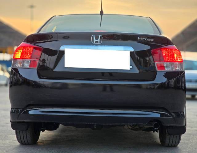 https://images10.gaadi.com/usedcar_image/4520879/original/processed_a8ea6c6d78af2da6e865433d470a2d6f.jpg?imwidth=6401