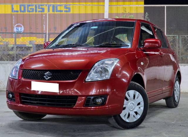 https://images10.gaadi.com/usedcar_image/4520880/original/processed_68e84cfd78a034719b4ae37996c626bc.jpg?imwidth=6402